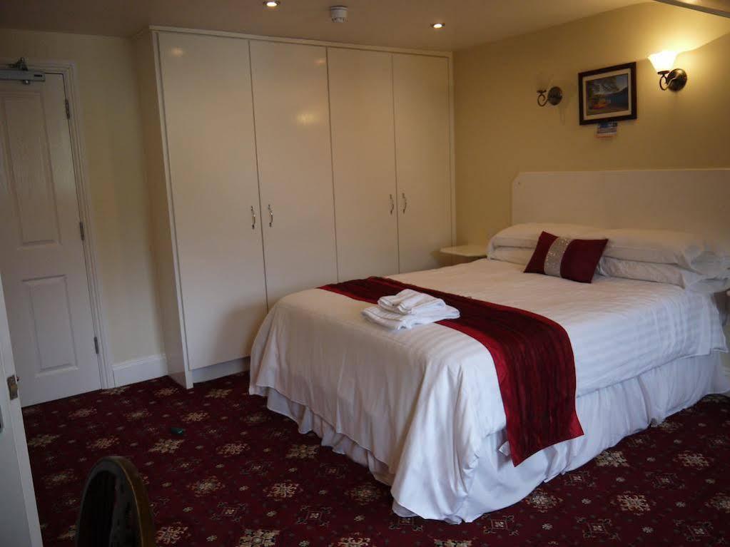 Old Posting House Hotel Cockermouth Exterior photo