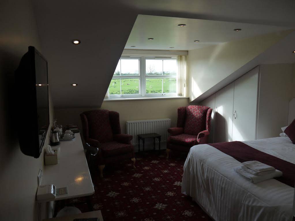 Old Posting House Hotel Cockermouth Exterior photo