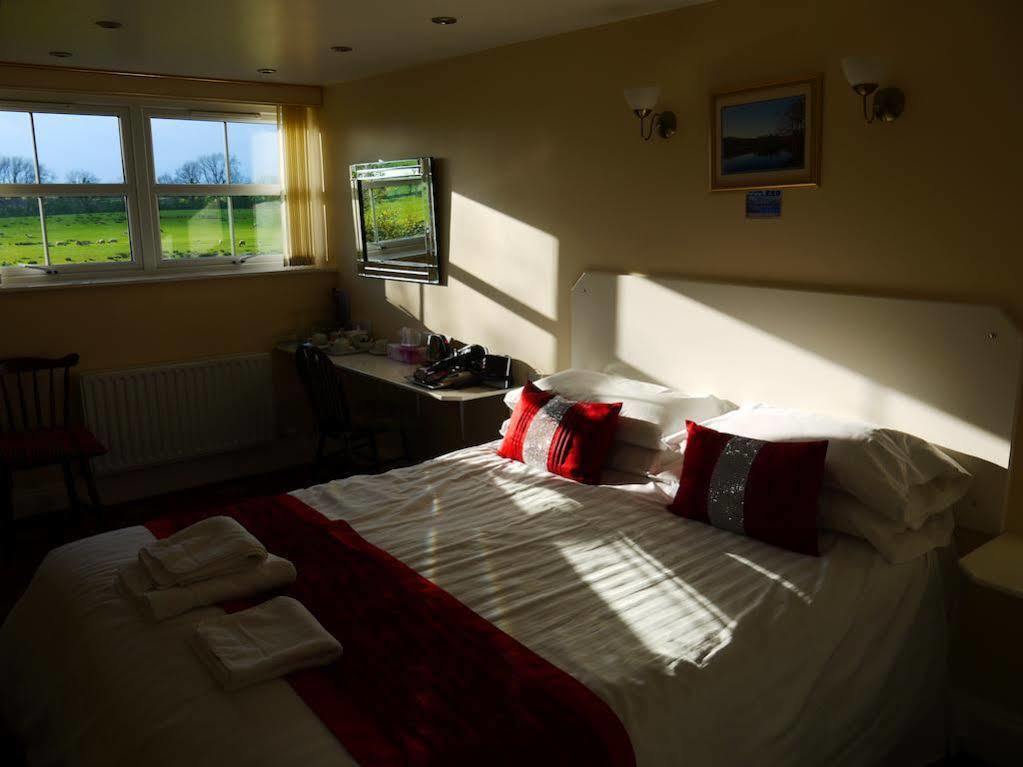 Old Posting House Hotel Cockermouth Exterior photo