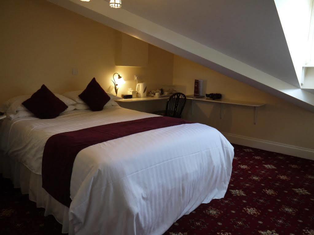 Old Posting House Hotel Cockermouth Exterior photo